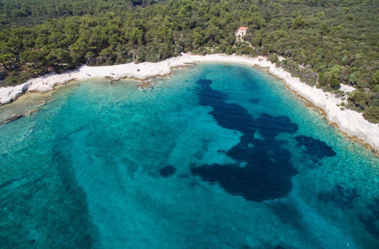 Apartments Villa Adrienne Mali Losinj Exterior photo