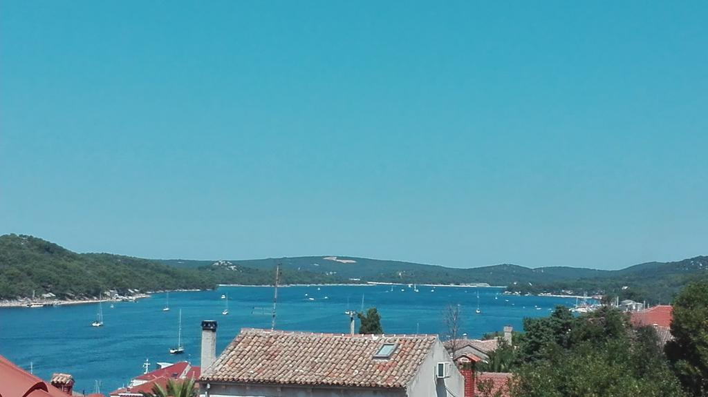 Apartments Villa Adrienne Mali Losinj Exterior photo