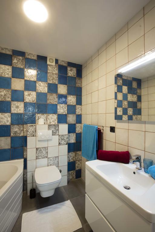 Apartments Villa Adrienne Mali Losinj Exterior photo