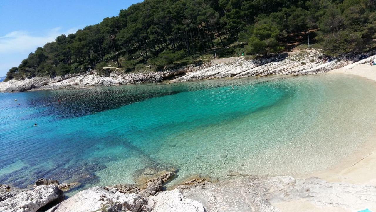 Apartments Villa Adrienne Mali Losinj Exterior photo
