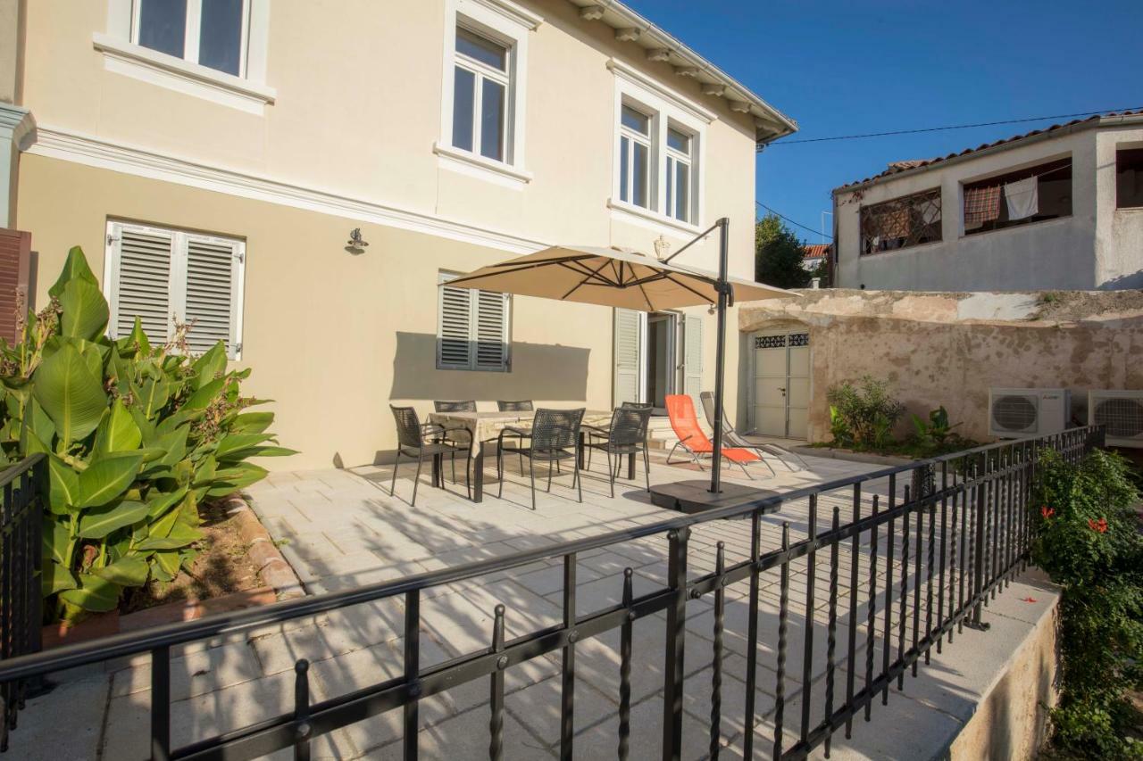 Apartments Villa Adrienne Mali Losinj Exterior photo