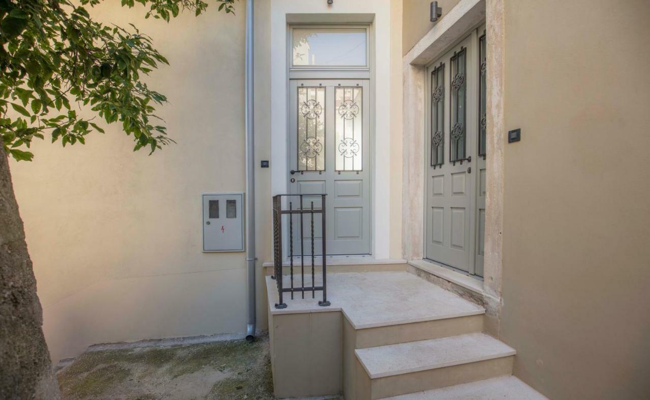 Apartments Villa Adrienne Mali Losinj Exterior photo